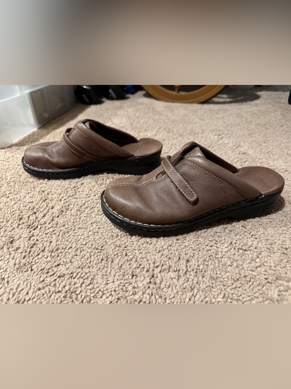 Women’s 7s slip on brown Clark shoes